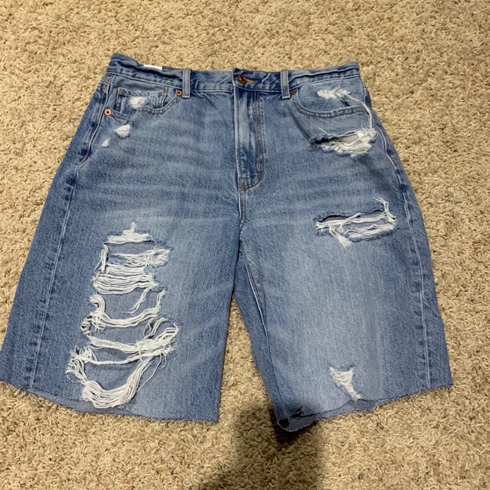 American eagle mom jeans
